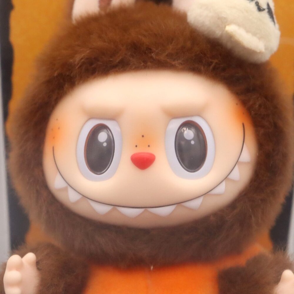 Authentic Halloween Labubu Sitting Pumpkin Limited Edition Pop Mart US Seller - Picture 2 of 7